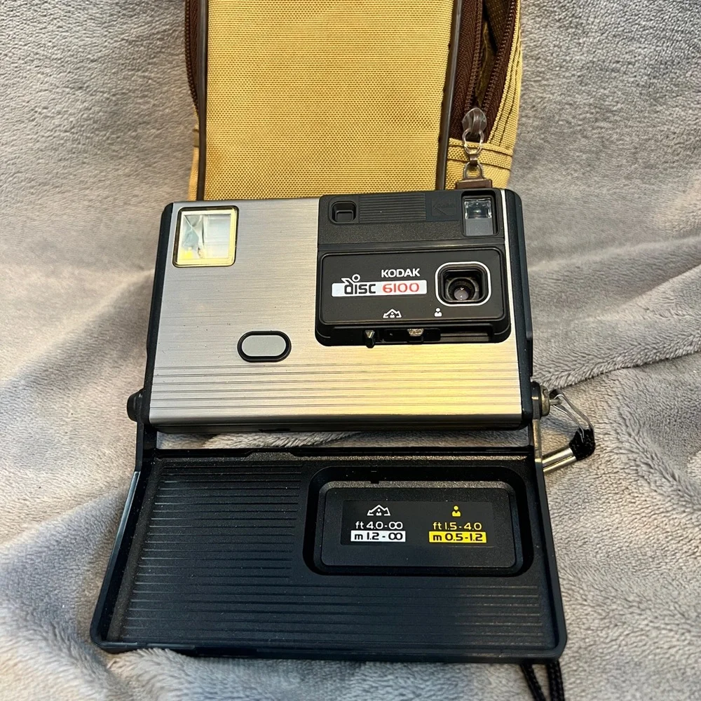 Vintage 1980s Kodak Disc 6100 Camera Close Up Lens with Carry Case Works!